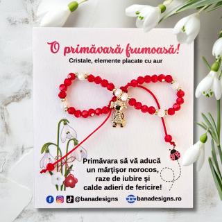 Bratara martisor cu fetita cristale rosii si margele texturate placate cu aur de 18K