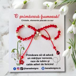 Bratara martisor cu ursulet, cristale rosii si margele texturate placate cu aur de 18K