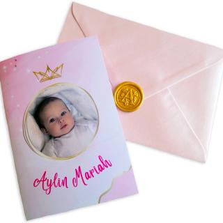 Invitatie botez pentru fetita, personalizata cu fotografie, plic si sigiliu, model felicitare in nuante roz si auriu