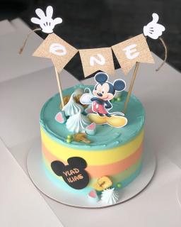 Suita banner cu One si Mickey