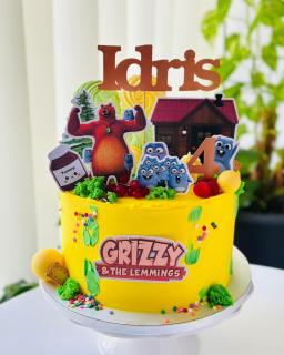 Suita toppere tort cu Grizzy and Lemmings cu casuta