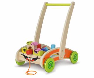 Antemergator din lemn cu cuburi de constructie