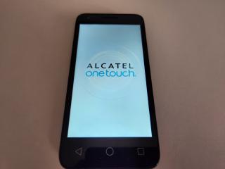 Telefon Alcatel Onetouch Pixi 3 cu Ecran de 4.5 inch - Folosit
