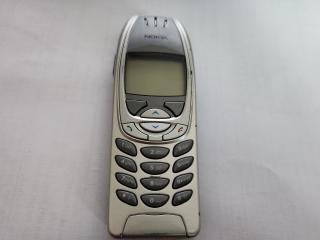 Telefon mobil Nokia 6310i folosit carcasa originala