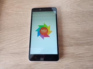 Telefon mobil Xiaomi Redmi Note 2 folosit