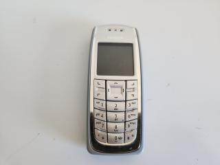 Telefon Nokia 3120 RH-19 folosit in stare foarte buna