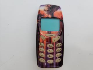 Telefon Nokia 3310 folosit cu carcasa alien