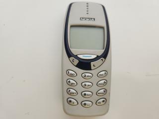 Telefon Nokia 3310 folosit cu carcasa gri si insertii albastre raritate