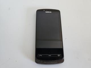 Telefon Nokia 700 folosit