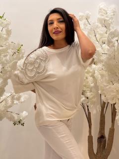 Bluza cu floare si pietricele