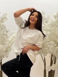 Bluza cu pietricele si snur