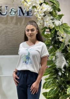 Bluza din vascoza cu colibri