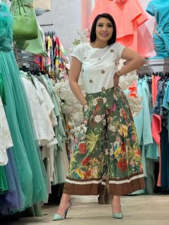 Pantaloni lejeri cu imprimeu tropical