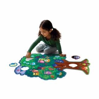 Puzzle de podea in forma de copac, cu bufnite