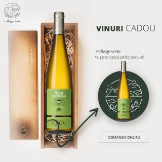 Vin cadou Alsace Muscat d Alsace Terroir 2019  750 ml + cutie lemn, Domaine Zinck   Promotie vinuri cadou