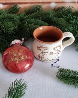 Set cadou Craciun pentru diriginta: cana ceramica, glob plastic personalizat
