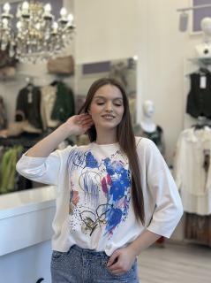 Bluza alba cu imprimeu albastru