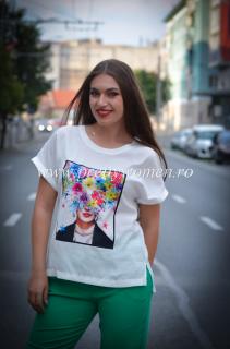 Bluza cu imprimeu fata cu flori in cap