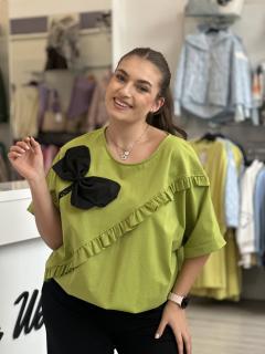 Bluza verde cu volanase si libelula