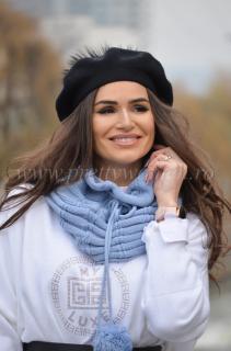 Guler tricotat cu snur si ciucure