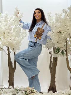 Pantaloni albastri de blugi largi cu snur in talie