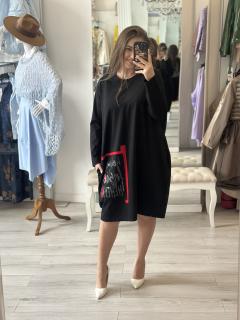 Rochie neagra cu imprimeu pe fata si pe spate