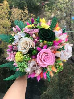 Buchet flori criogenate cu 3 trandafiri criogenati
