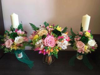 Lumanari si buchet flori criogenate si cu trandafiri criogenati
