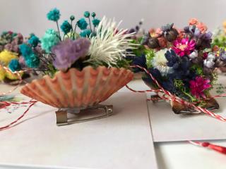 Martisor scoica cu flori criogenate