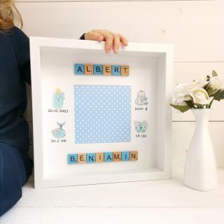 Scrabble Baby Boy - Rama foto personalizata cu nume format din litere scrabble