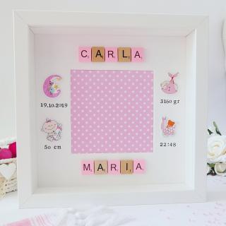 Scrabble Baby Girl - Rama foto personalizata cu nume format din litere scrabble