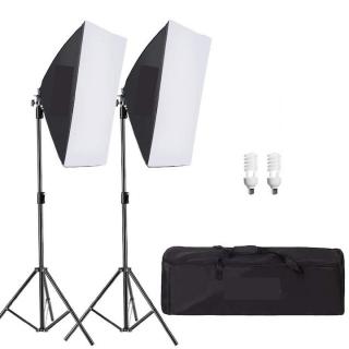 Kit de 2 softboxuri, 2 trepiezi reglabili 200 cm, 2 becuri 45W, geanta de transport inclusa