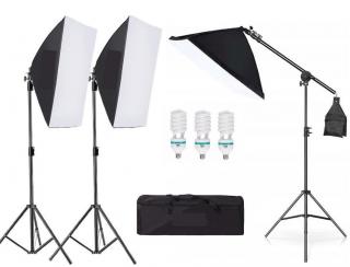 Kit de 3 softboxuri cu macara ajustabila, 3 trepiezi reglabili 200 cm, 3 becuri 85W, geanta de transport inclusa