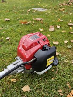 Motocosa de umar MGF cu motor GX25