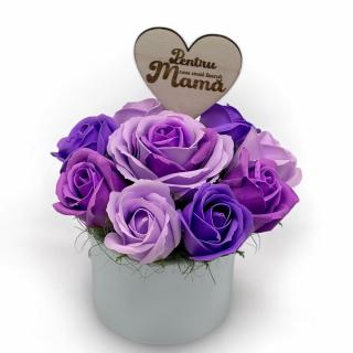 Aranjament floral cu trandafiri si topper Cea mai buna mama - personalizabil
