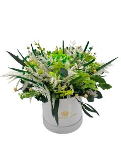 Aranjament floral in cutie, personalizabil cu licheni, trandafir si plante naturale criogenate si stabilizate (Verde)