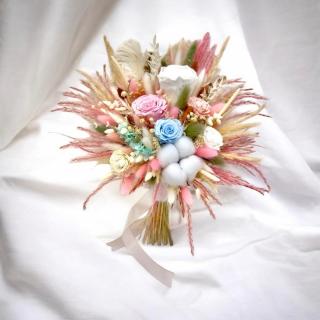 Buchet diafan cu flori naturale uscate , bumbac si trandafirI criogenat , personalizabil, ideal pentru cununie civila, nunta, mireasa sau cadou