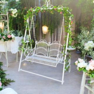 Inchiriere bancuta tip Leagan Decorativ pentru Evenimente