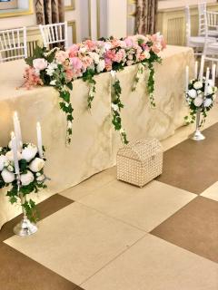 Inchiriere decor complet pentru masa mirilor ,   Eleganta si rafinament
