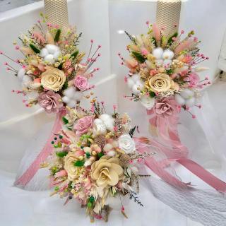 Set buchet, lumanari cu trandafiri criogenati si plante naturale uscate, lumanari tip fagure Peach Fuzz   Multicolor