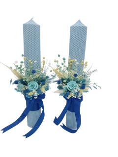 Set lumanari colorate pentru nunta sau botez cu aranjament frontal cu trandafir criogenat si plante naturale uscate, 40 cm (Bleu)