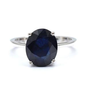 Inel din aur alb de 14K cu safir 6.28 ct