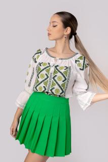 Ie traditionala alba cu motiv geometric verde Malvina 01