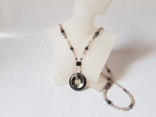 Colier lung cu hematite, agate si pandantiv hematit negru disc