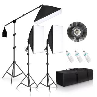 Kit 3 lumini foto-video cu 3 x 135W 5500K cu softbox, stative si husa