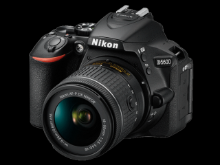 Nikon D5600 24.2MP Kit AF-P 18-55mm VR