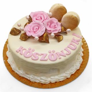 Tort cu trandafiri si macarons 2