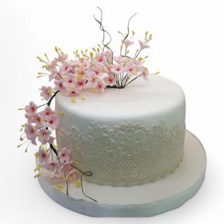 Tort dantelat cu flori