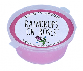 Bomb Cosmetics - Raindrops on Rose  Ceară parfumată 35 g