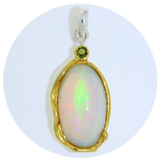 Pandantiv Argint 925 Accente Aurite Opal Peridot Naturale - Stralucire si Vitalitate